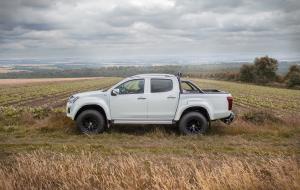 Arctic Trucks Isuzu D-Max AT35 Double Cab 2017 года  (UK)